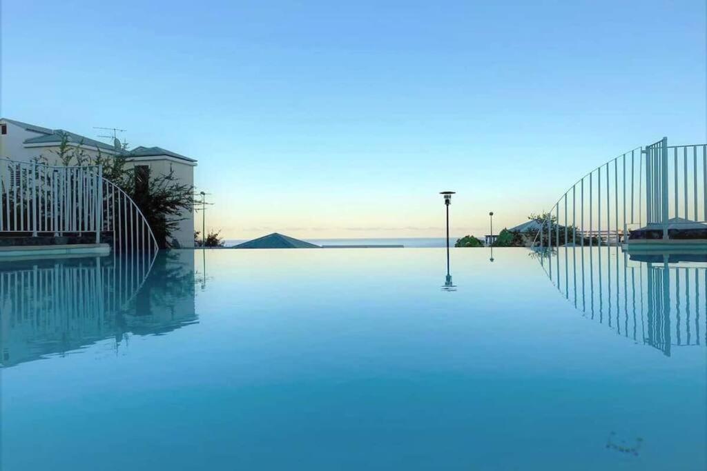 Beau T3 Litchi Vue Ocean Piscine Appartement Saint-Gilles-les-Bains Buitenkant foto